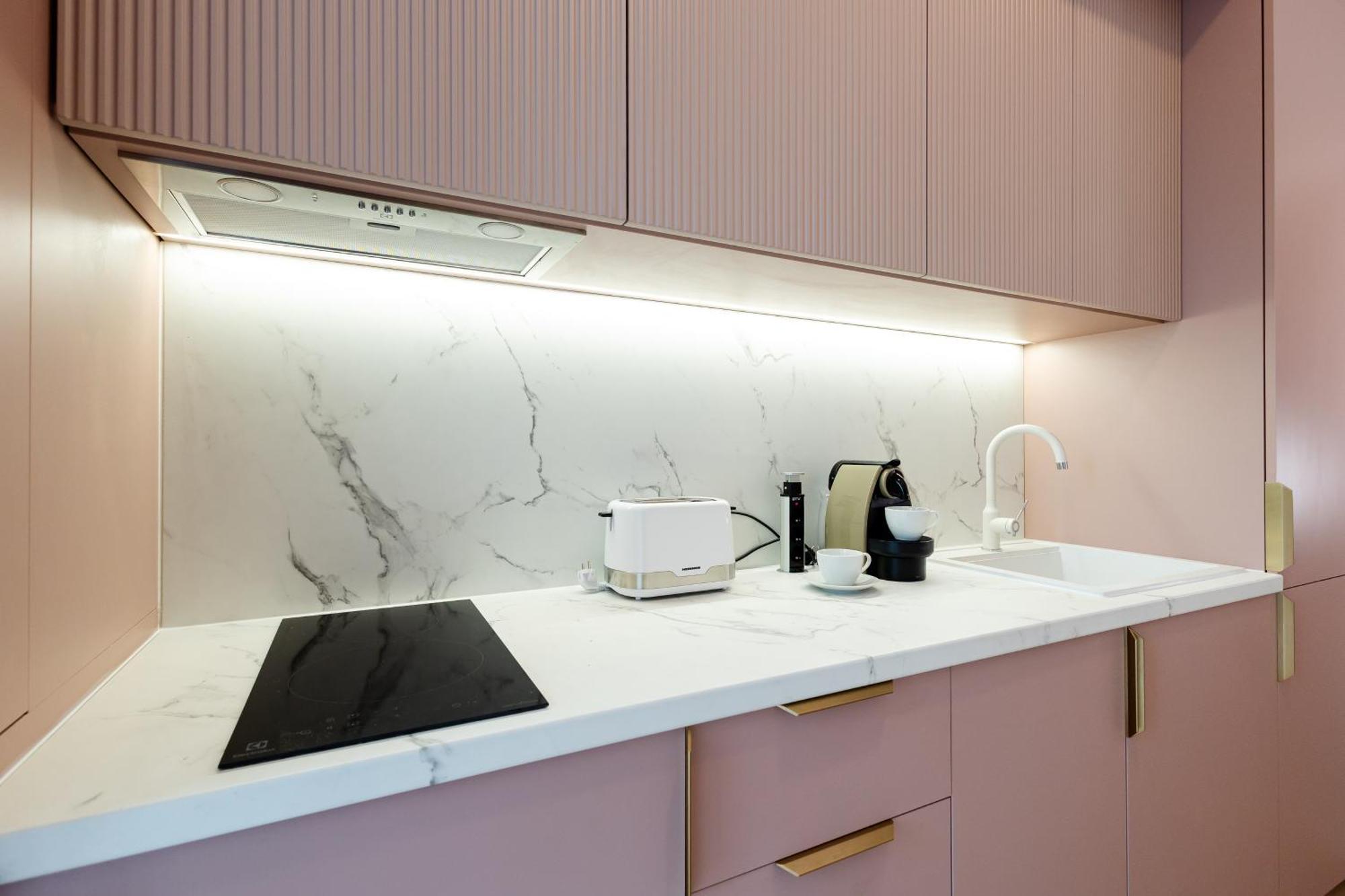 Central Suites Apartament Bucureşti
